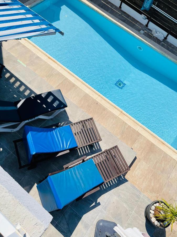 Peaceful Townhouse With Private Pool Near The Sea Lägenhet Paphos Exteriör bild